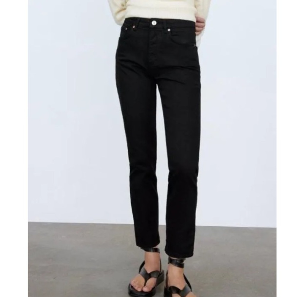 NWT Zara 90s high waist slim cropped jeans